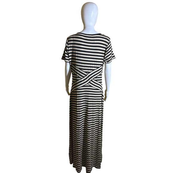 New with Tags Beige by ECI Striped Maxi Dress Black Cream Crisscross Waist Sz XL - Picture 2 of 6